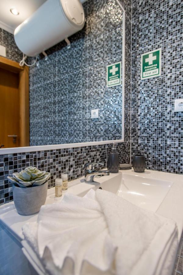 Appartement Chaleureux Et Lumineux Proche L003 Albufeira